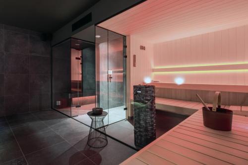 Imagen de los interiores del Hotel One Two Four Hotel and Spa. Foto 9