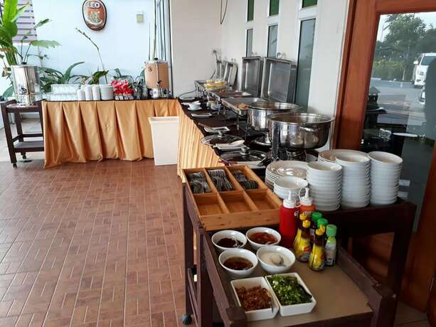 Imagen del bar/restaurante del Hotel One Wan Resort. Foto 9