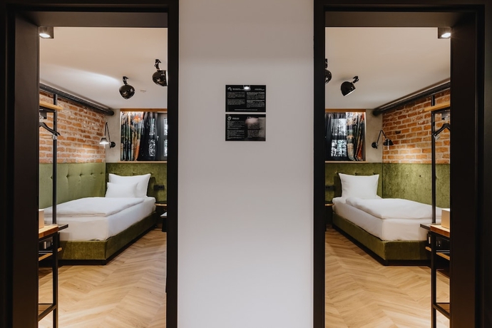 Imagen de la habitación del Hotel One66. Foto 5