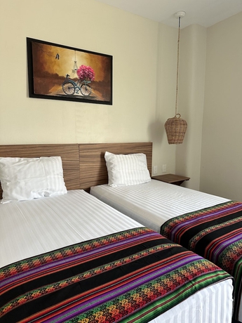 Imagen de la habitación del Hotel Oneiro Suites. Foto 16