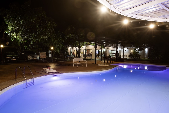 Imagen de la piscina del Hotel Onesook Resort Sukhothai. Foto 17