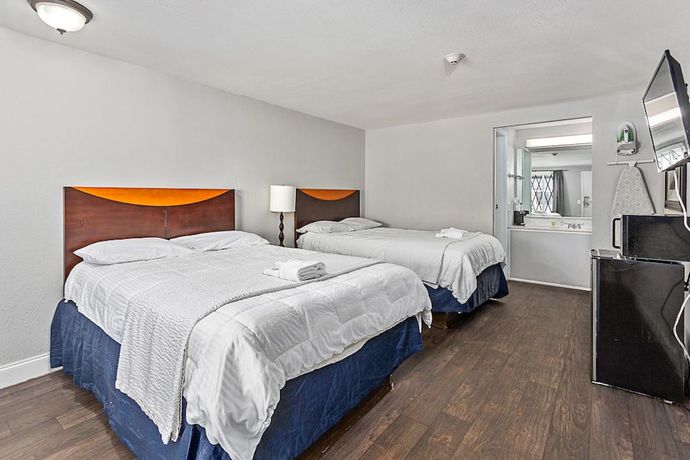 Imagen de la habitación del Hotel Oneway Brunswick. Foto 9