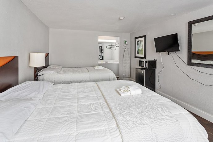 Imagen de la habitación del Hotel Oneway Brunswick. Foto 14