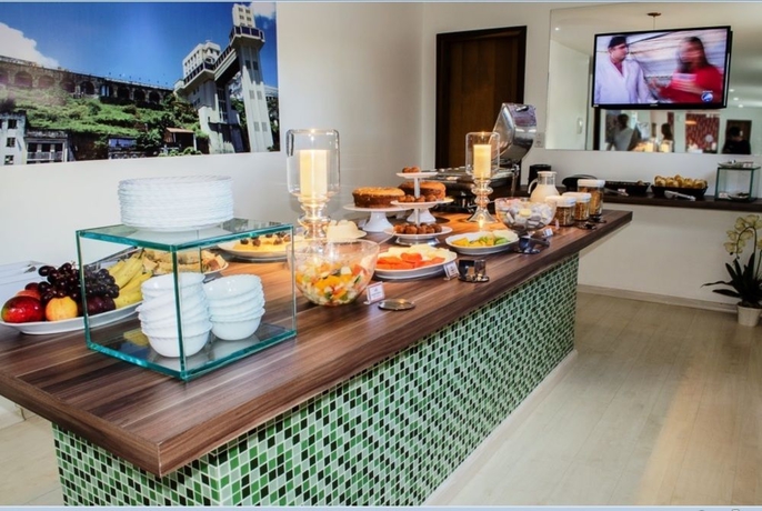 Imagen del bar/restaurante del Hotel Onix Aeroporto. Foto 3