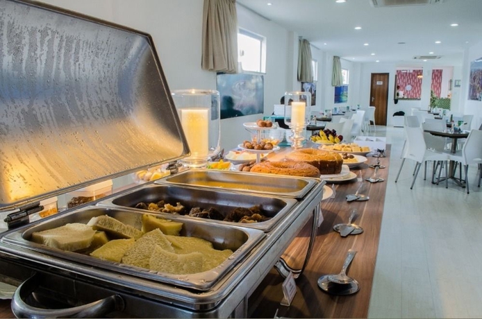 Imagen del bar/restaurante del Hotel Onix Aeroporto. Foto 4