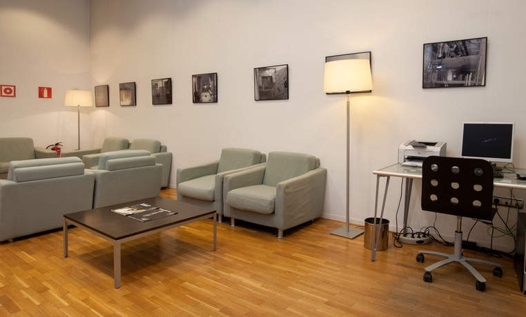 Imagen de los interiores del Hotel Onix Rambla. Foto 12