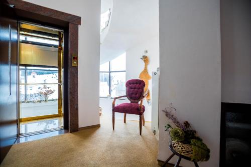 Imagen general del Hotel Onix, Targu Jiu . Foto 4