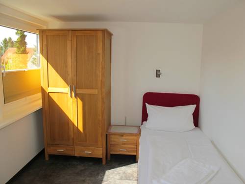 Imagen de la habitación del Hotel Onkel Tom`s H&uuml;tte. Foto 4
