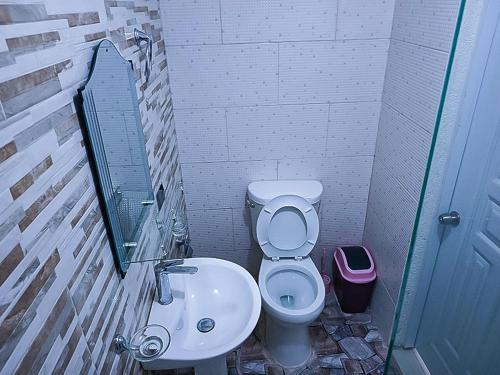 Imagen de la habitación del Hotel Only. Foto 16