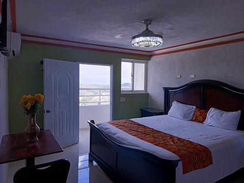 Imagen de la habitación del Hotel Only. Foto 17