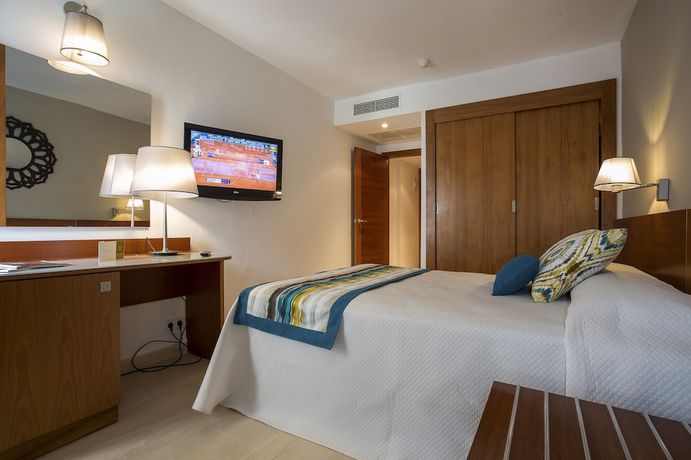 Imagen de la habitación del Hotel Only YOU Ibiza Palmyra. Foto 12