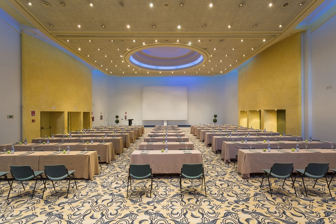 Imagen de los interiores del Hotel Only YOU Sevilla. Foto 17