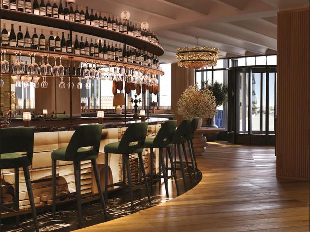 Imagen del bar/restaurante del Hotel Only YOU Sevilla. Foto 6