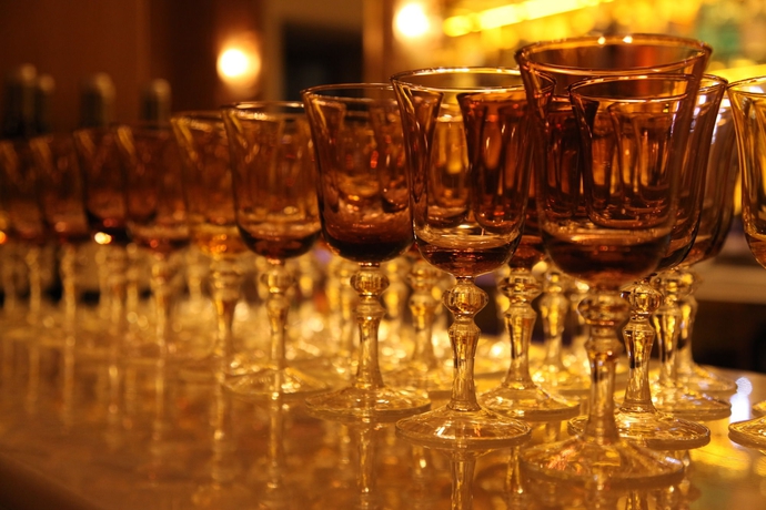 Imagen del bar/restaurante del Hotel Only You Atocha. Foto 3