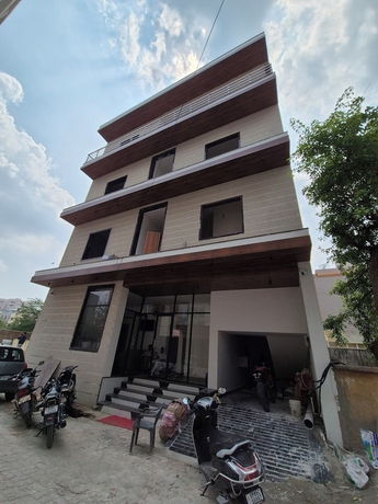 Imagen general del Hotel OnlyStay Surbhi Dham. Foto 1