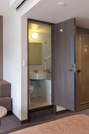 Imagen de la habitación del Hotel Onomichi Royal. Foto 11