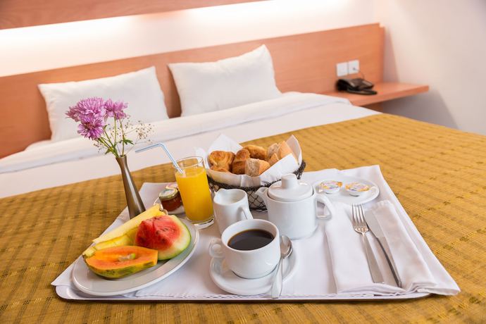 Imagen de la habitación del Hotel Onomo Abidjan Airport. Foto 3