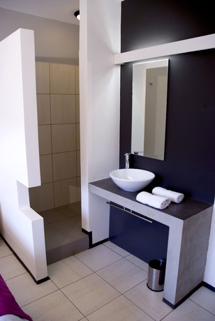 Imagen de la habitación del Hotel Onomo Dakar. Foto 4