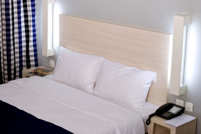 Imagen de la habitación del Hotel Onomo Dakar. Foto 5