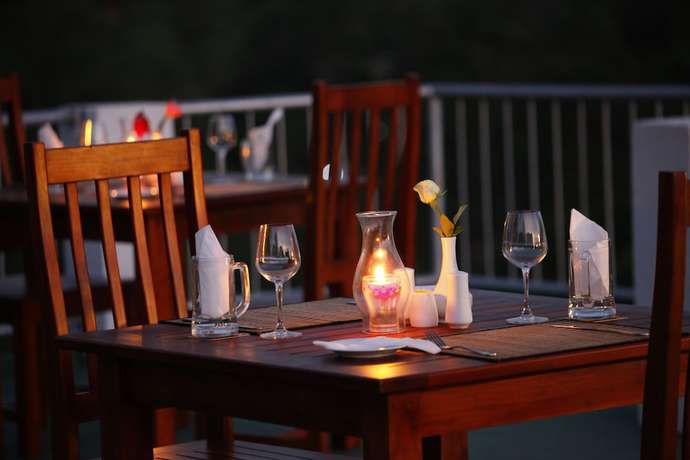 Imagen del bar/restaurante del Hotel Onrock. Foto 4