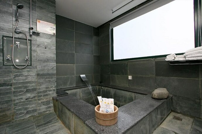 Imagen de la habitación del Hotel Onsen Residence. Foto 15