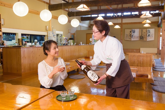 Imagen del bar/restaurante del Hotel Onsen Yupopo. Foto 10