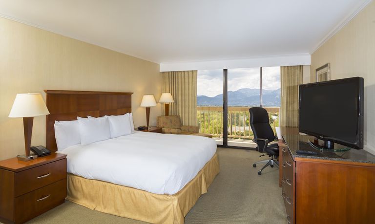 Imagen de la habitación del Hotel Ontario Airport and Conference Center. Foto 15