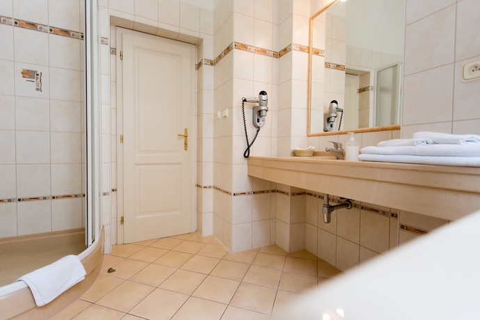 Imagen de la habitación del Hotel Ontario Garni. Foto 16