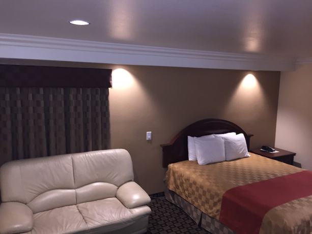 Imagen de la habitación del Hotel Ontario Inn and Suites. Foto 5
