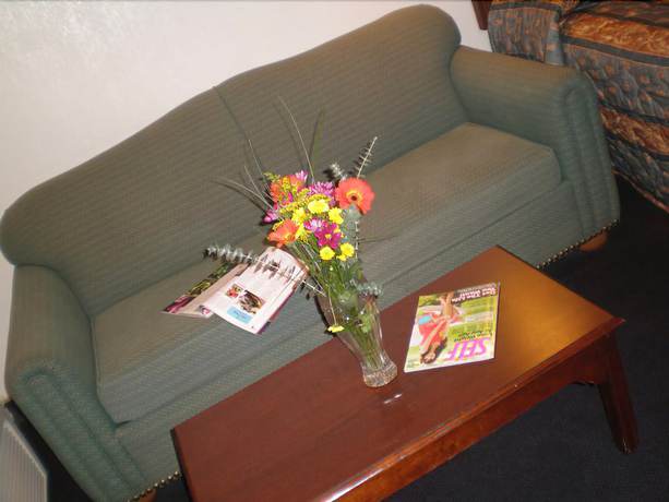 Imagen de la habitación del Hotel Ontario Inn and Suites. Foto 11