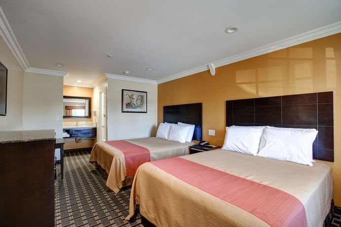 Imagen de la habitación del Hotel Ontario Inn and Suites. Foto 13