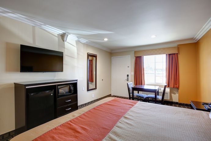 Imagen de la habitación del Hotel Ontario Inn and Suites. Foto 17