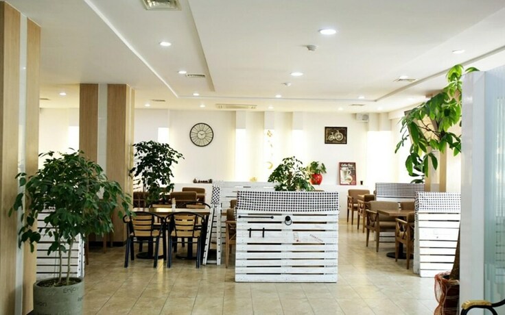 Imagen de los interiores del Hotel Onyang Herington Tourist. Foto 14