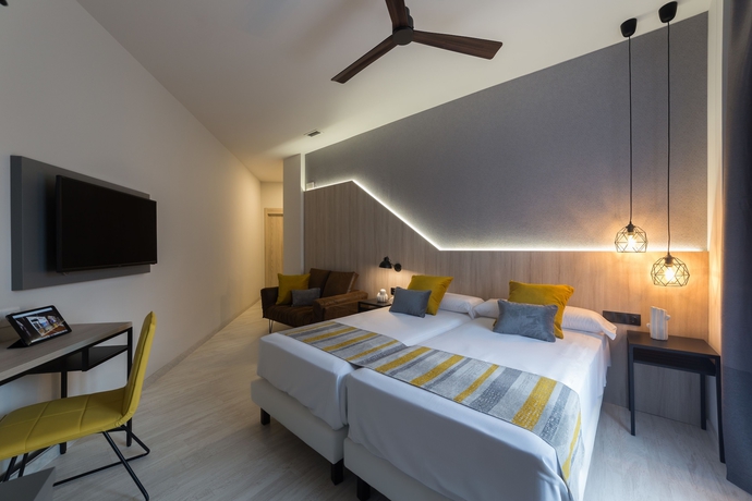 Imagen de la habitación del Hotel Onyarbi. Foto 10