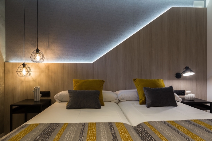 Imagen de la habitación del Hotel Onyarbi. Foto 13