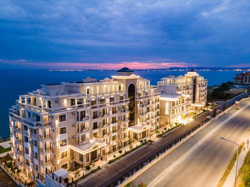 Imagen general del Hotel Onyx Beach Residence - Free Parking & Beach Access. Foto 2