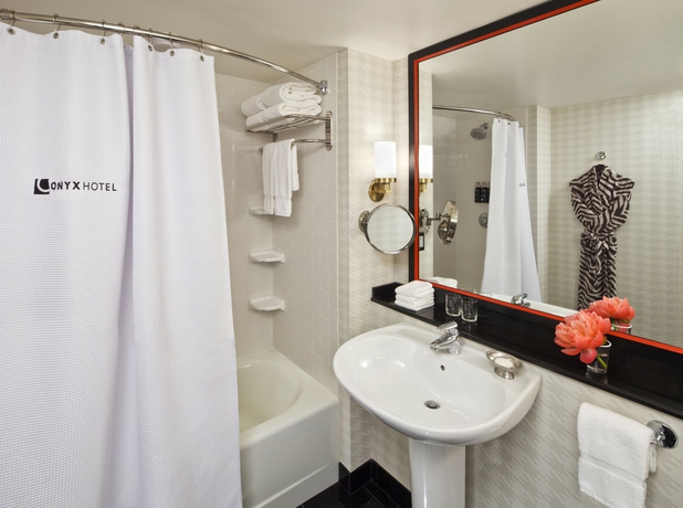 Imagen de la habitación del Hotel Onyx Boston Downtown. Foto 2