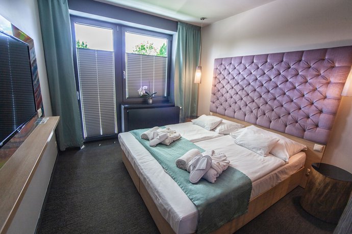 Imagen de la habitación del Hotel Onyx Luxury. Foto 2