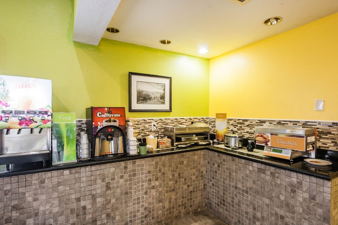Imagen del bar/restaurante del Hotel Onyx Suites Wolfchase. Foto 2
