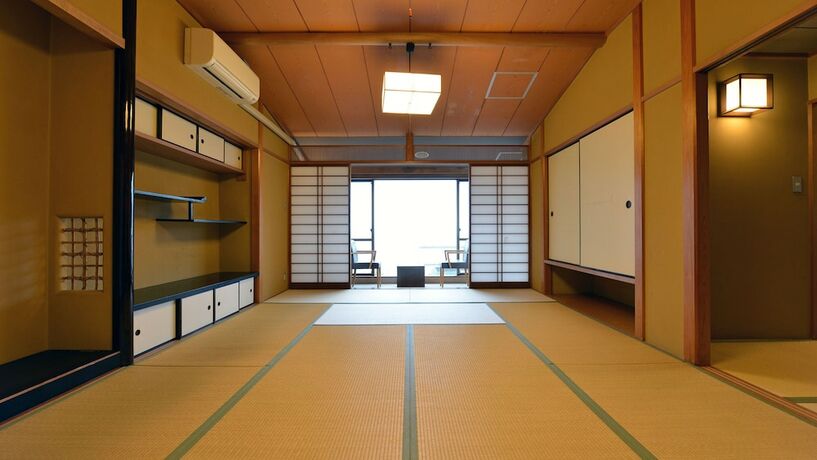 Imagen de la habitación del Hotel Ooedo Onsen Monogatari Atami. Foto 15