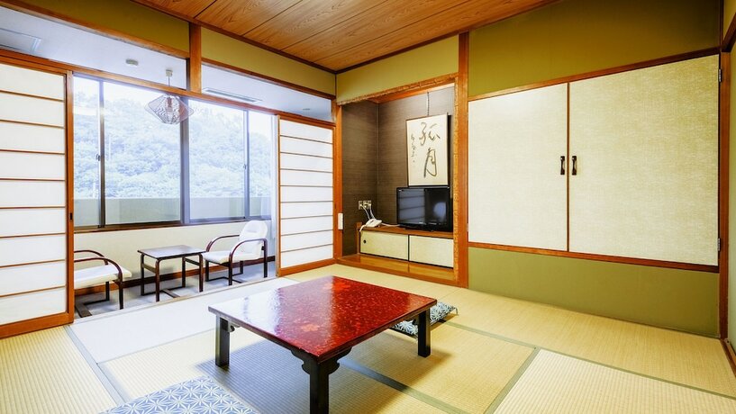 Imagen general del Hotel Ooedo Onsen Monogatari Awara. Foto 1