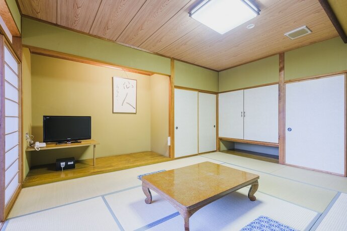 Imagen de la habitación del Hotel Ooedo Onsen Monogatari Awara. Foto 11