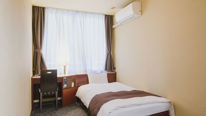 Imagen de la habitación del Hotel Ooedo Onsen Monogatari Awara. Foto 14