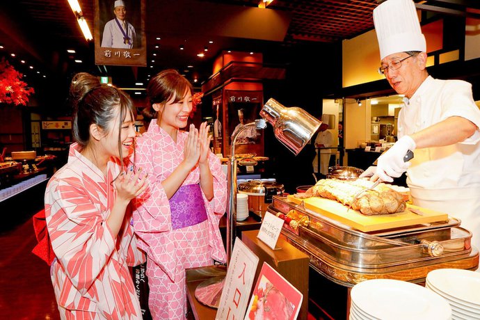 Imagen del bar/restaurante del Hotel Ooedo Onsen Monogatari Minoh Kanko. Foto 5
