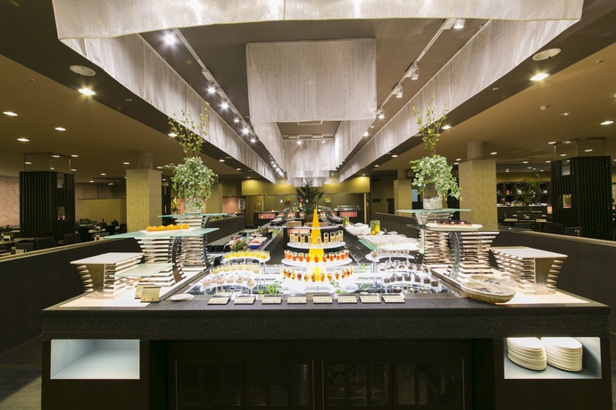 Imagen del bar/restaurante del Hotel Ooedo Onsen Monogatari Premium Shirahama Saichoraku. Foto 7