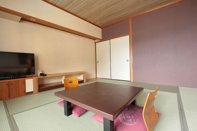 Imagen de la habitación del Hotel Ooedo Onsen Monogatari Toi Marine. Foto 14