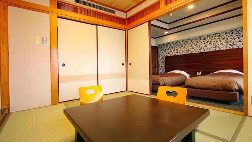 Imagen de la habitación del Hotel Ooedo Onsen Monogatari Toi Marine. Foto 19