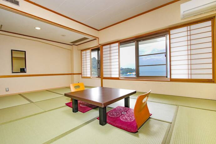 Imagen de la habitación del Hotel Ooedo Onsen Monogatari Toi Marine. Foto 20