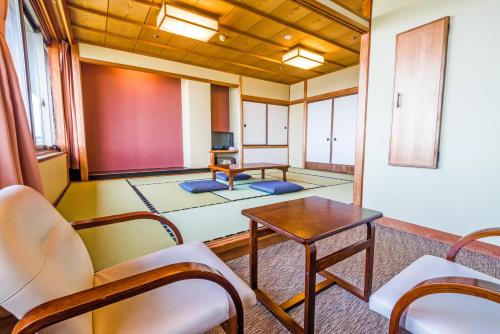 Imagen general del Hotel Ooedo-Onsen Monogatari Nagayama. Foto 10