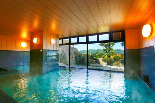 Imagen general del Hotel Ooedo-Onsen Monogatari Nanki Kushimoto. Foto 2